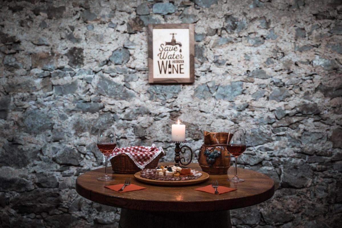 Vineyard Cottage Skatlar 3 Otocec Luaran gambar